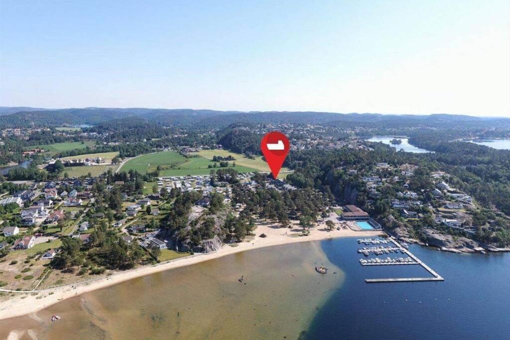 Nybygd feriebolig rett ved strand til leie! Kristiansand Eksteriør bilde