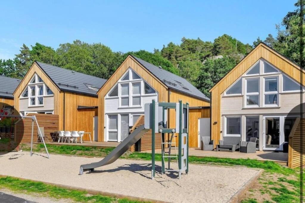 Nybygd feriebolig rett ved strand til leie! Kristiansand Eksteriør bilde